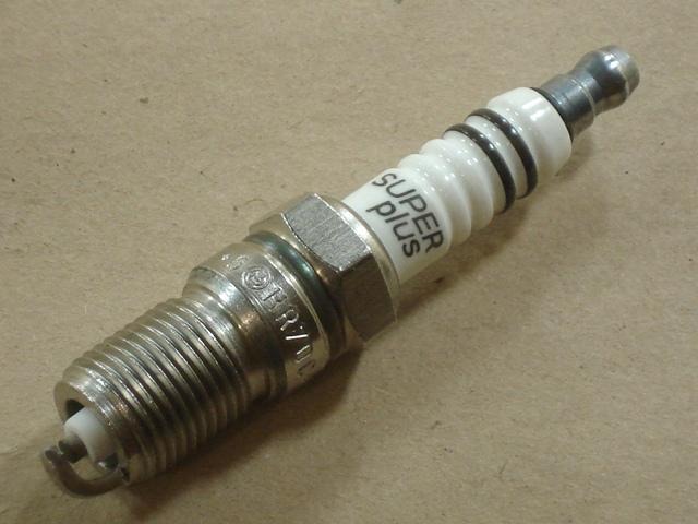Bujia Super - Renault 18/21/Fuego/Trafic 2.0 2.2 - Ford Sierra/Taunus 2.3/Falcon/F100 3.6 - Bosch-RB